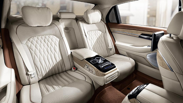 Genesis G90 interieur